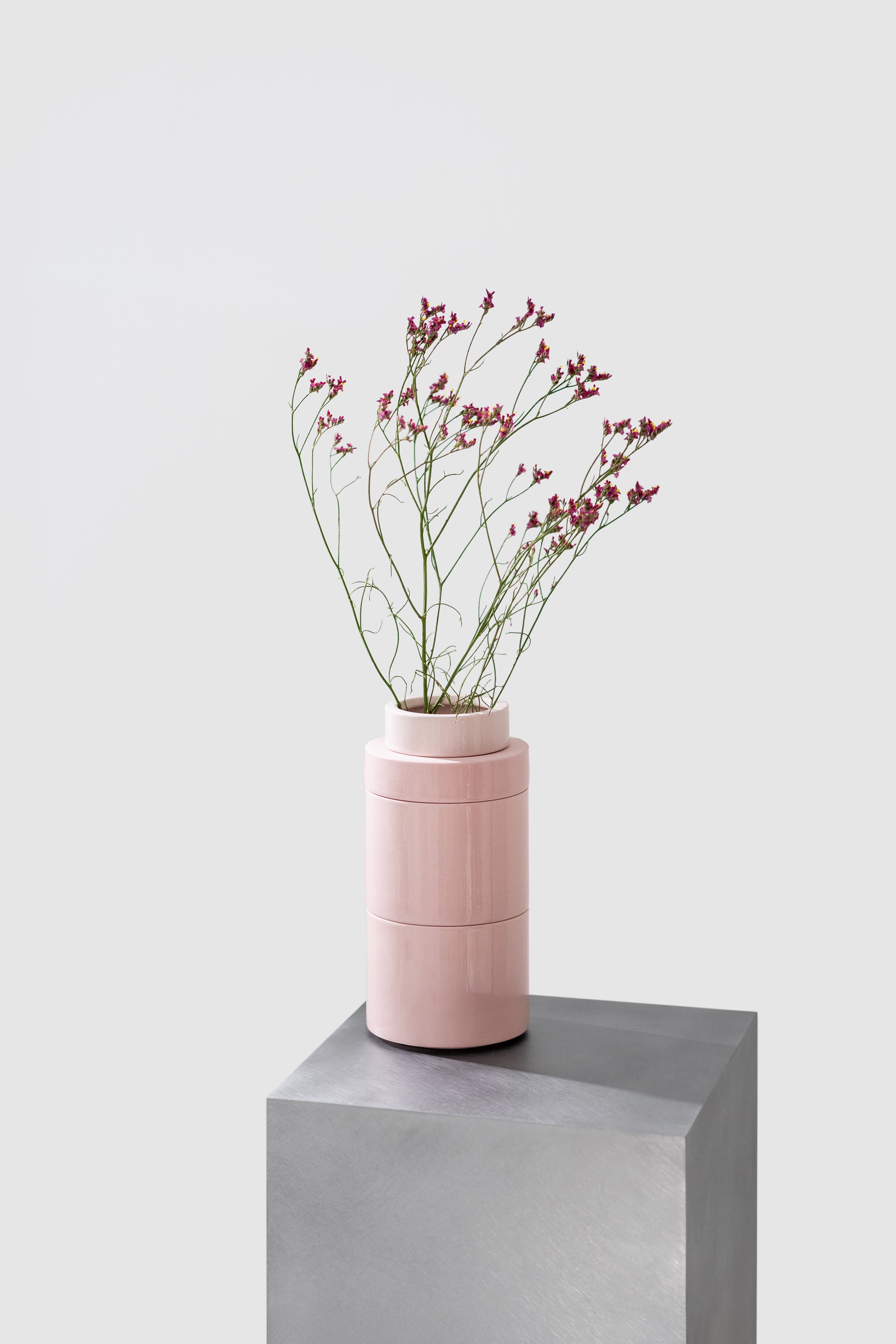 PLINTH vase / L - Pink