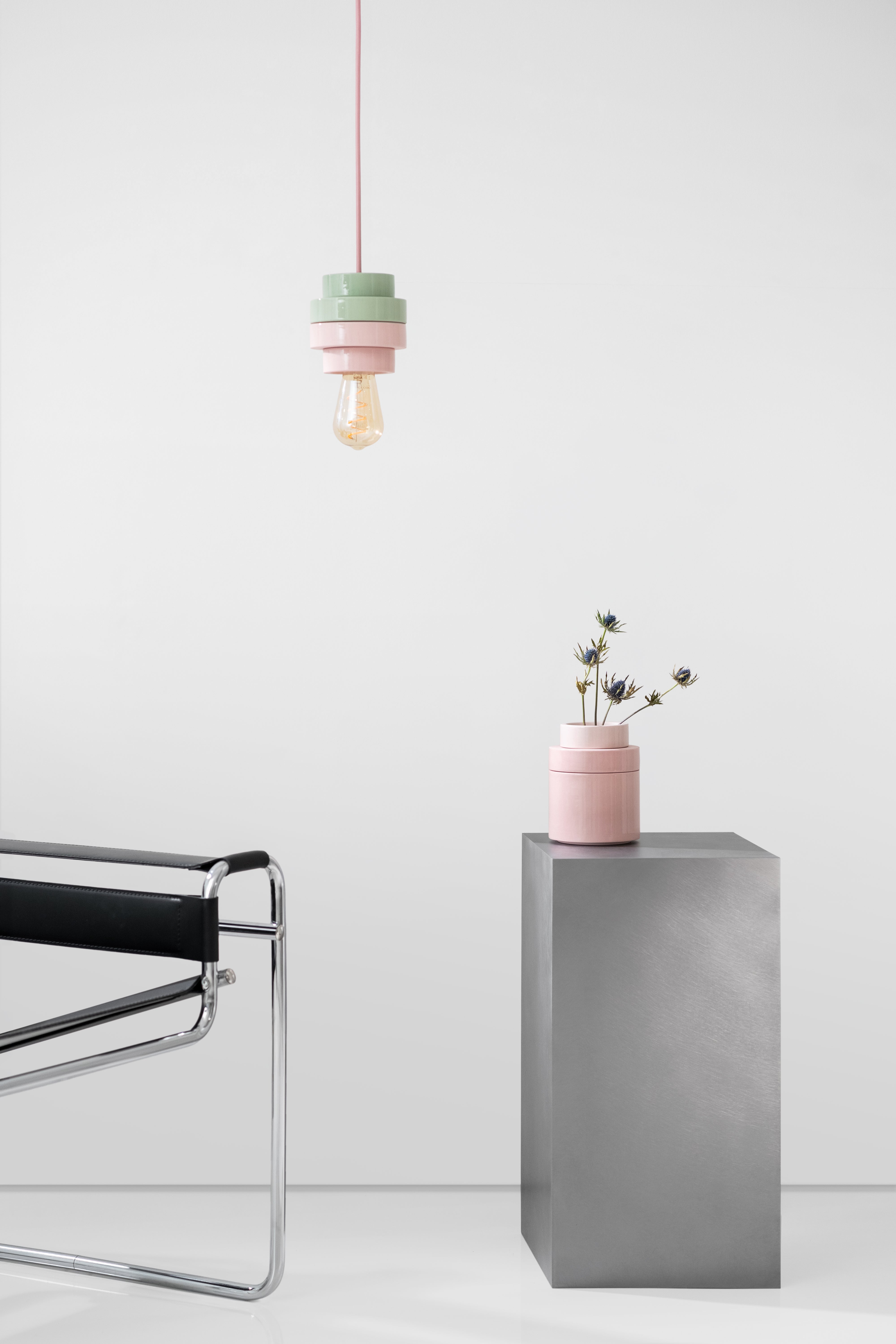 PLINTH vase / S - Pink