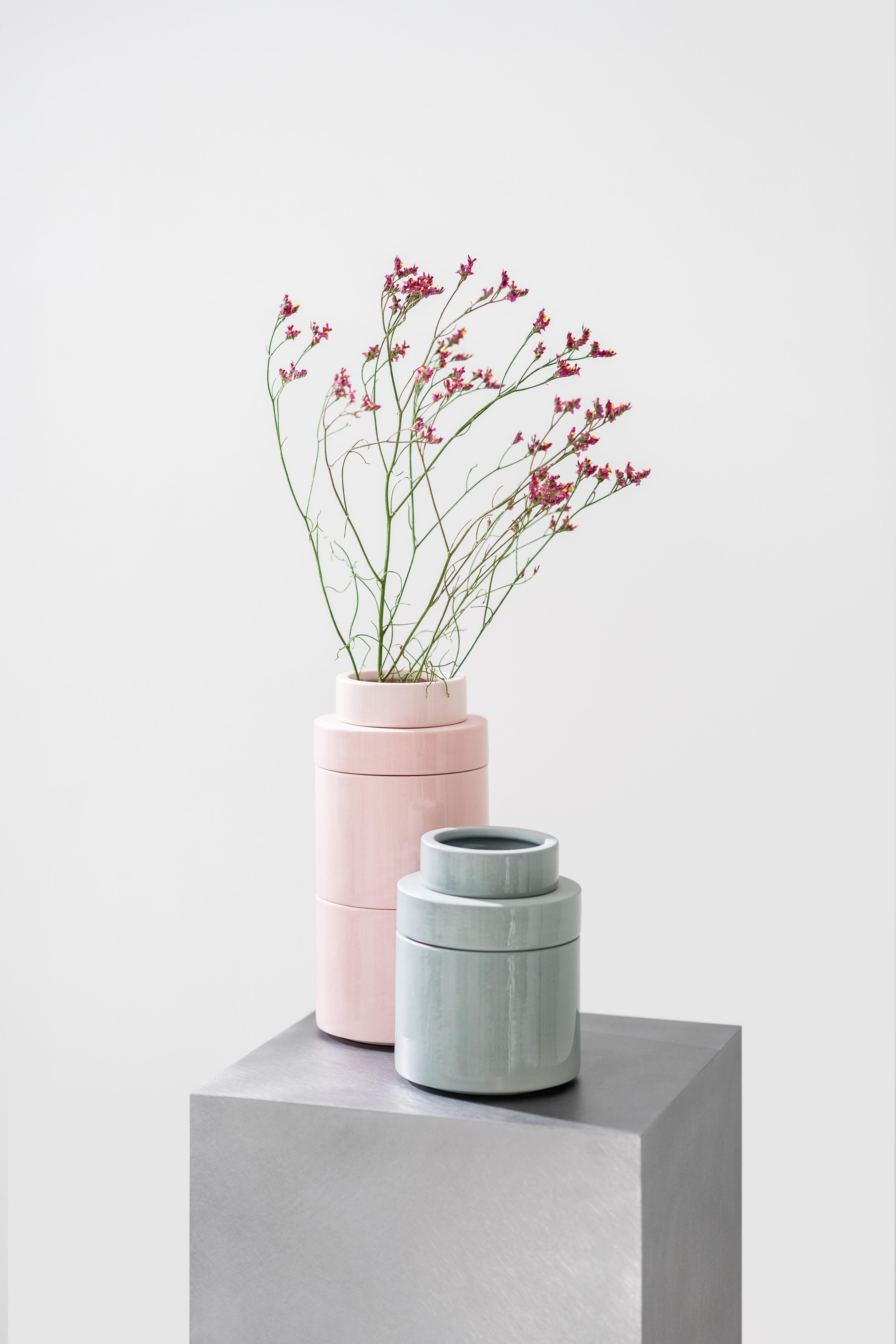 PLINTH vase / L - Pink