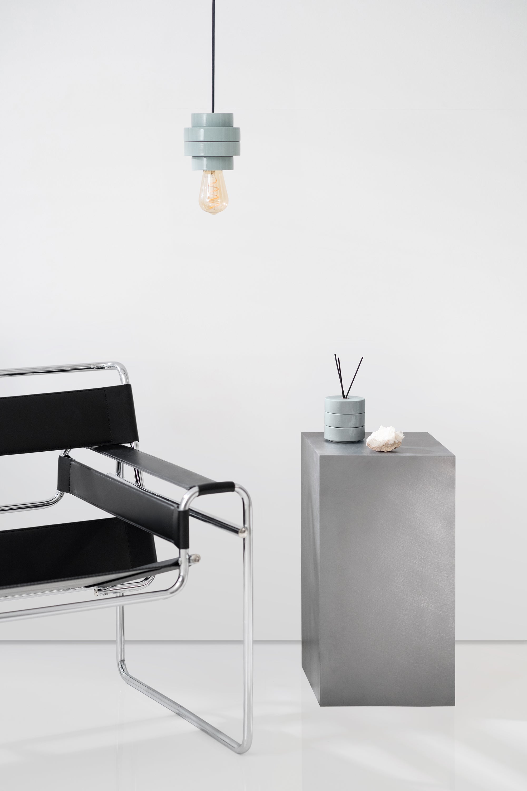 PLINTH / diffuser - Grey