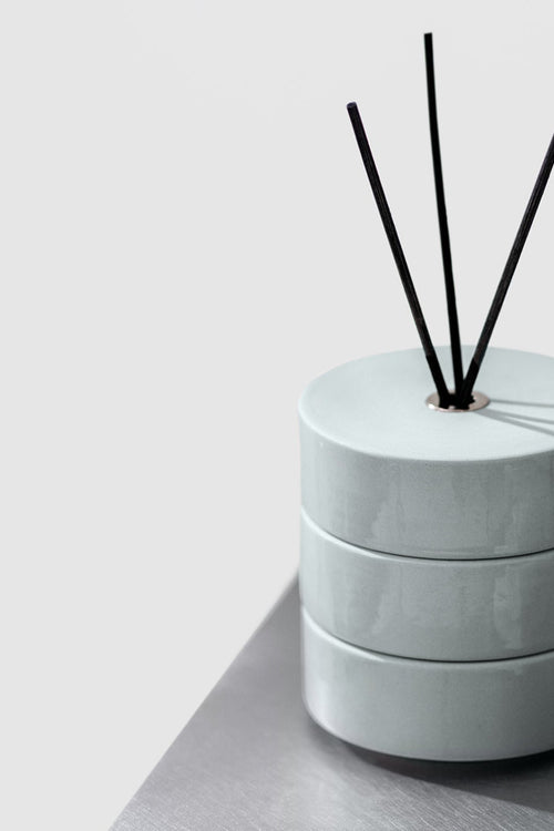 PLINTH / diffuser - Grey