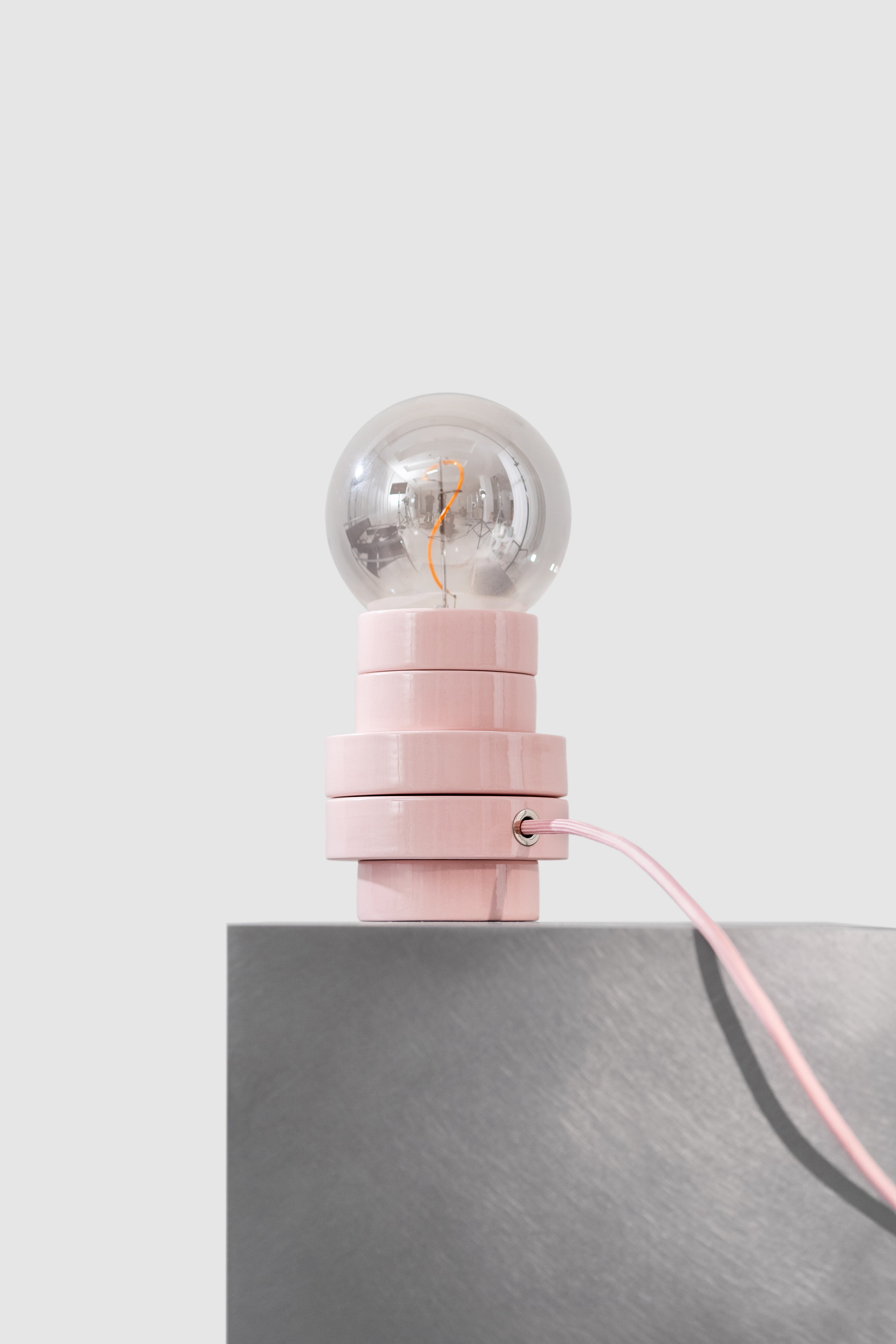 PLINTH / Flore - table lamp - Pink