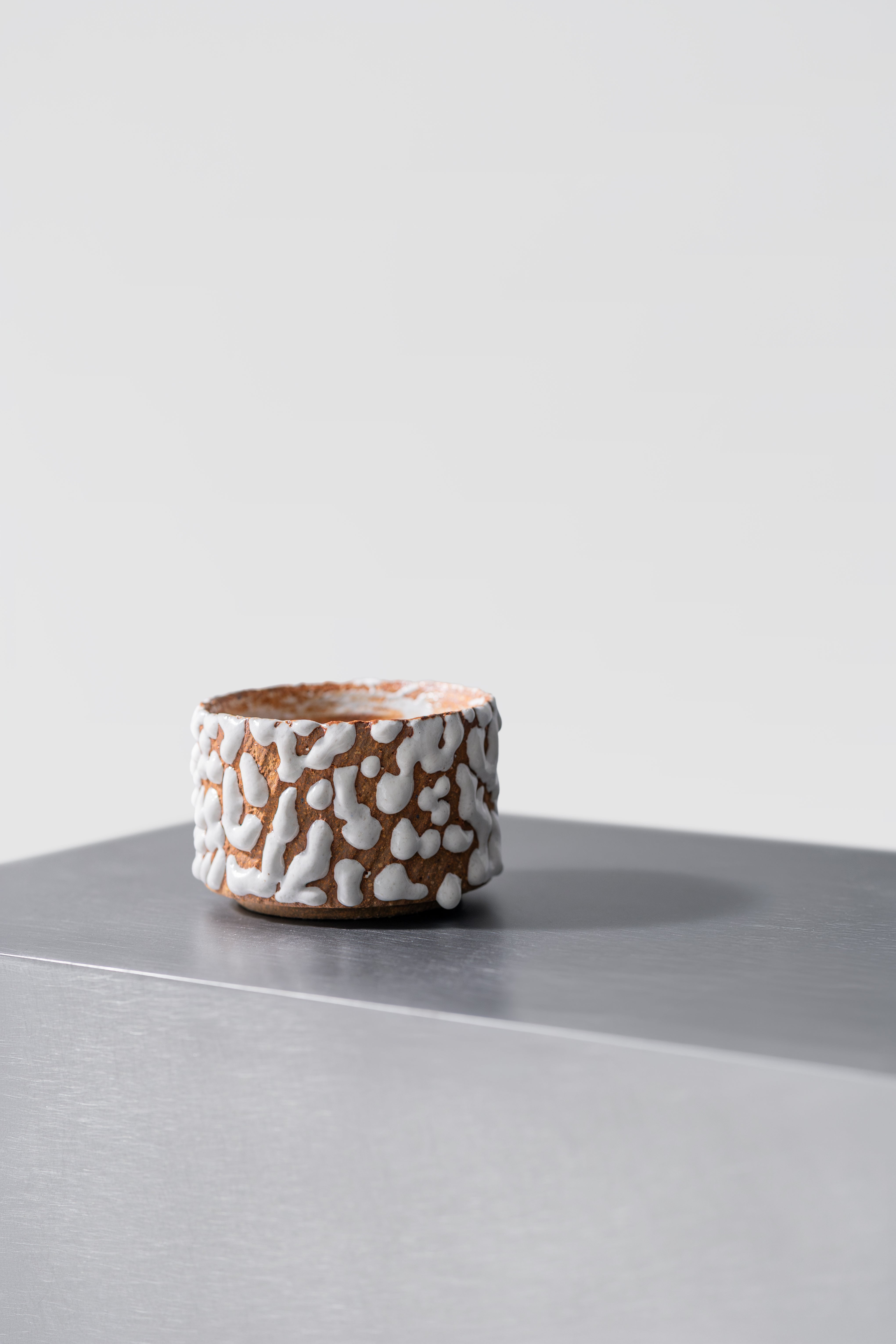 SHINO LOVE / TEA BOWL [IV] | STUDIO MASTRO