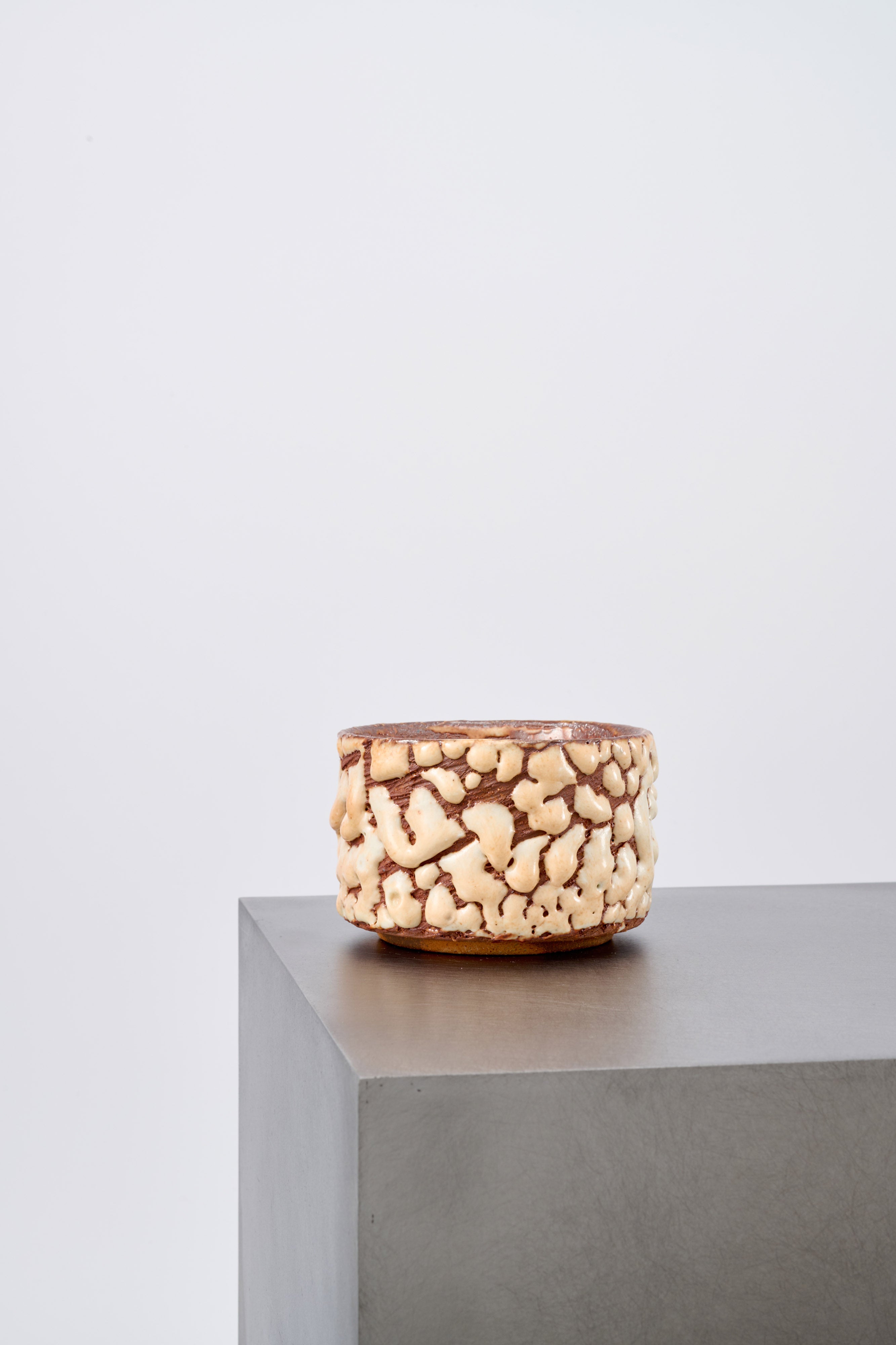 SHINO LOVE / TEA BOWL [V]