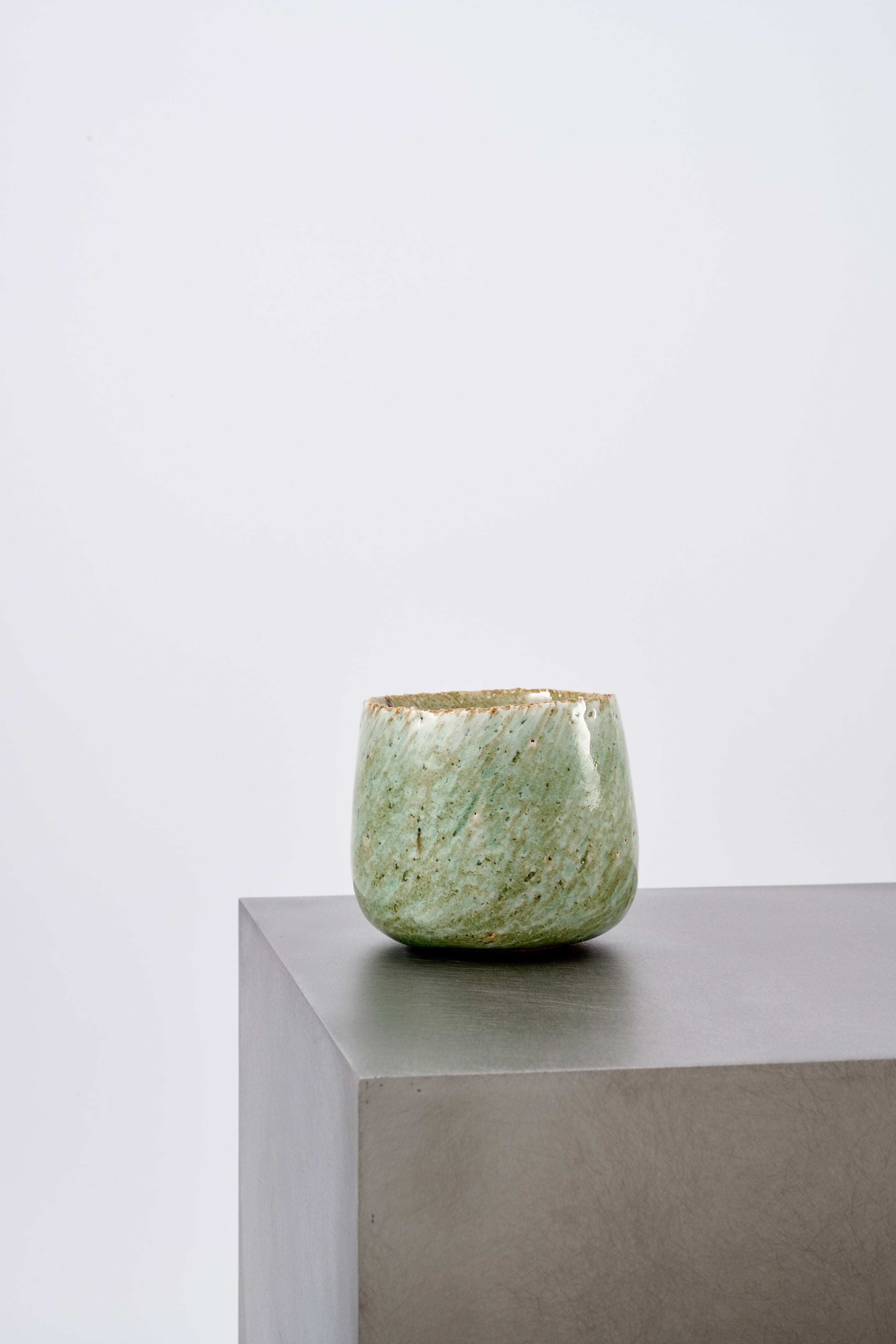 CELADON LOVE / TEA BOWL [IV]