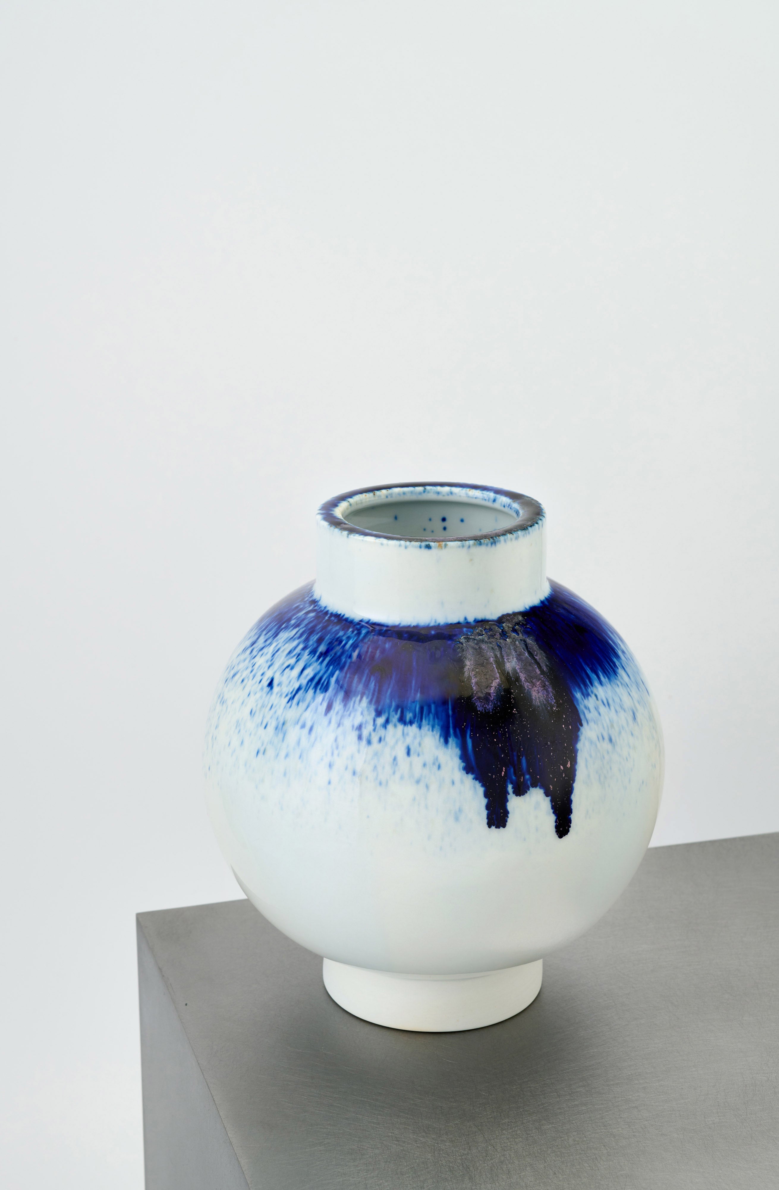 COBALT LOVE / VASE / A [II]