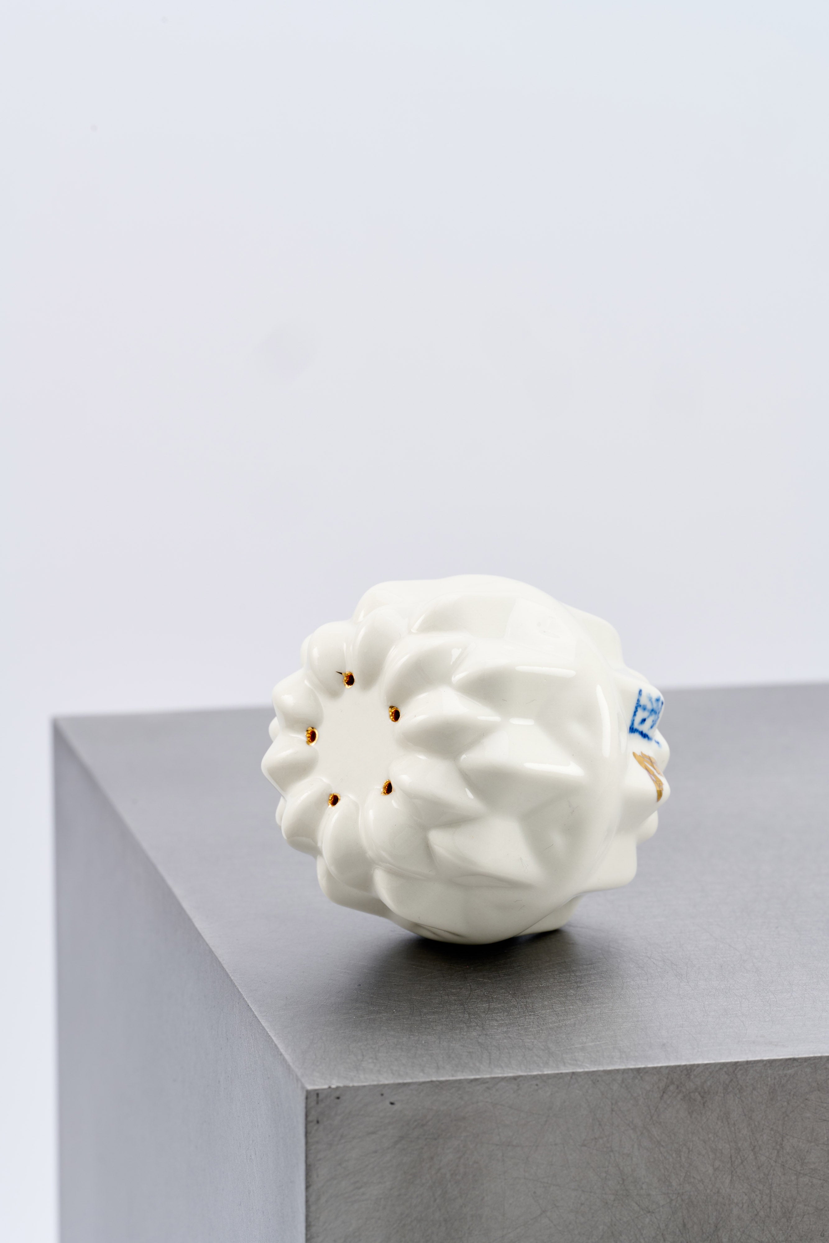 MUFFIN / cristal / salt & pepper shaker / White - GOLD