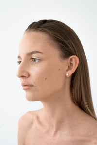 DROP / Porcelain Stud Earring / Glazed - White